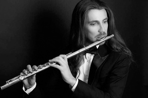 Niall O’Riordan playing flute